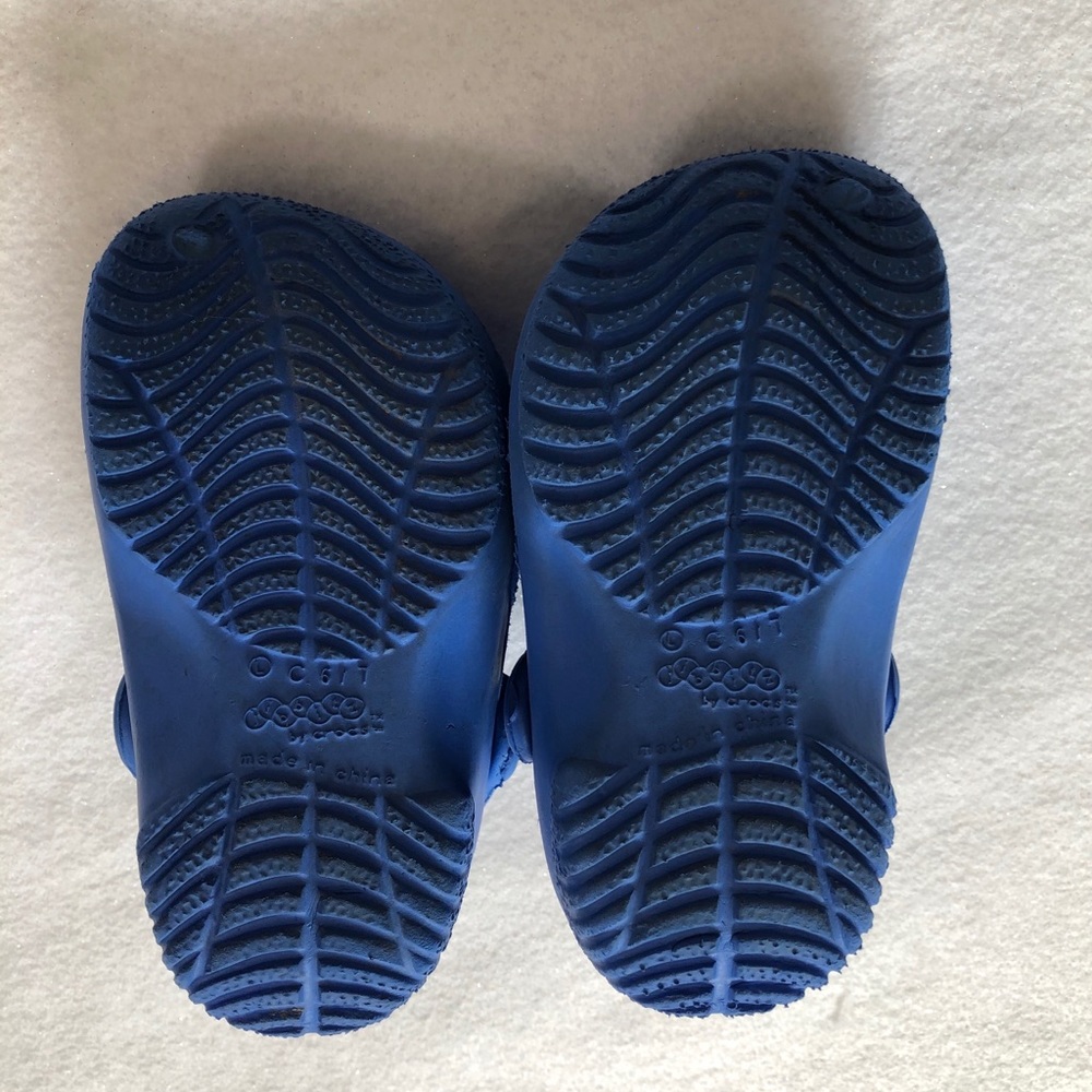 Crocs Boys Blue shoes, sandals size 6/7 - Picture 5 of 6